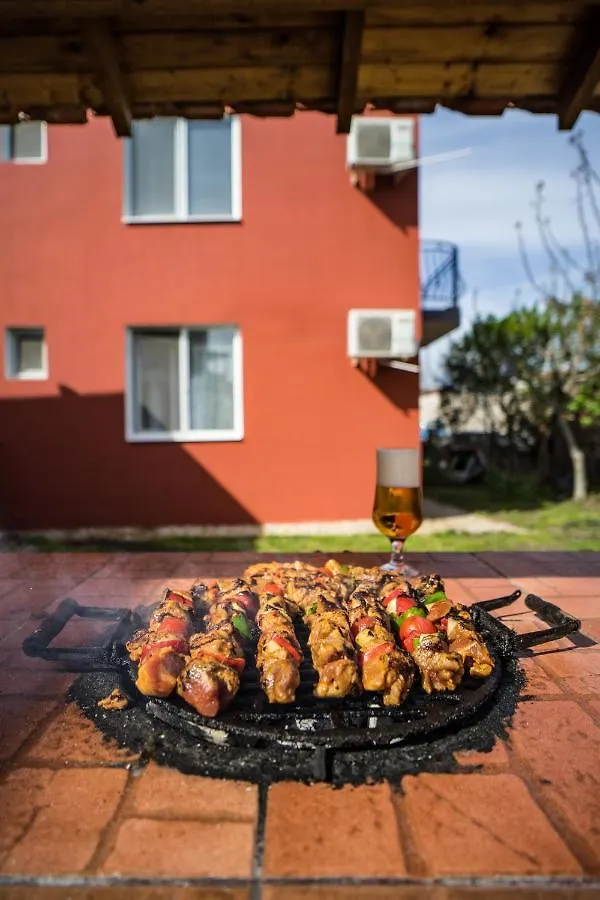 Guest House Sunflowers Поморие