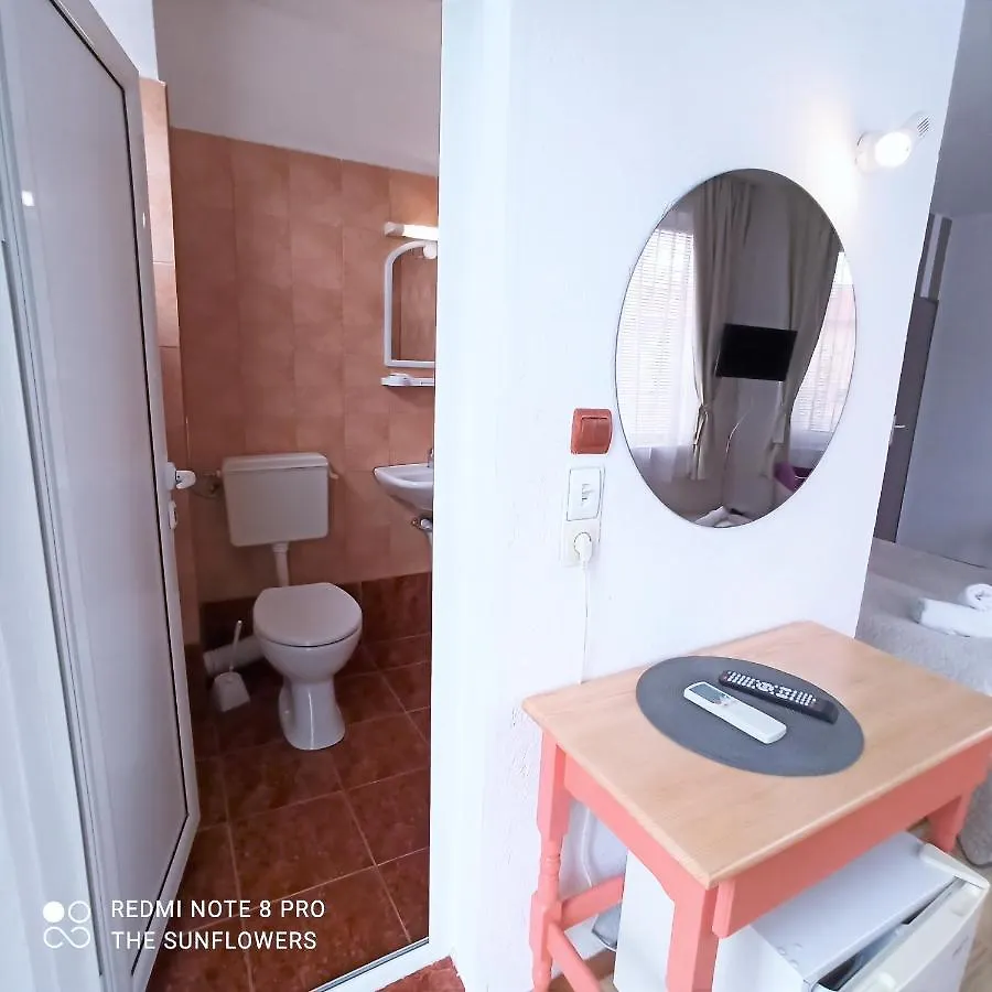Guest House Sunflowers Поморие