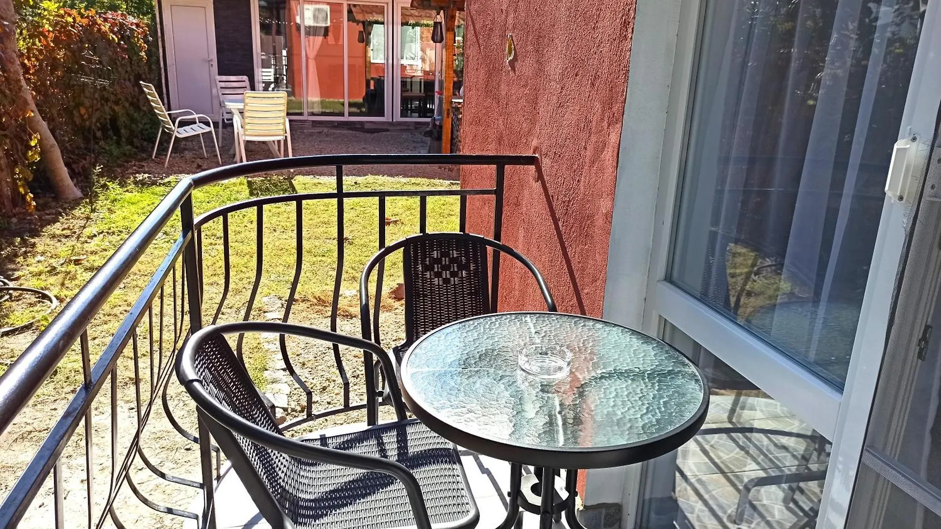 Guest House Sunflowers Поморие 2*,  Болгария